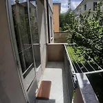 Fino A 8 Posti Letto *