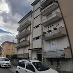 Fino A 8 Posti Letto *