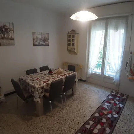Apartmán Fino A 8 Posti Letto Pontremoli