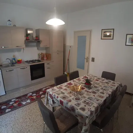 Appartement Centrale Fino A 8 Posti Letto